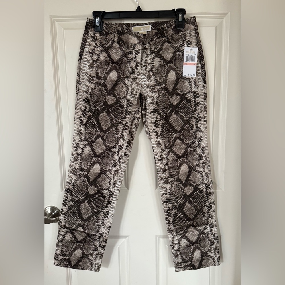 NWT Michael Kors Capri’s in Mink Snake